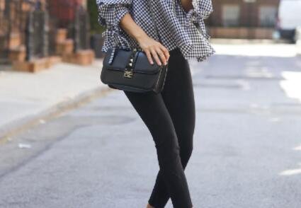what can you wear with yoga pants to office