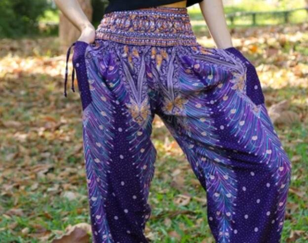why people love to wear yoga pants