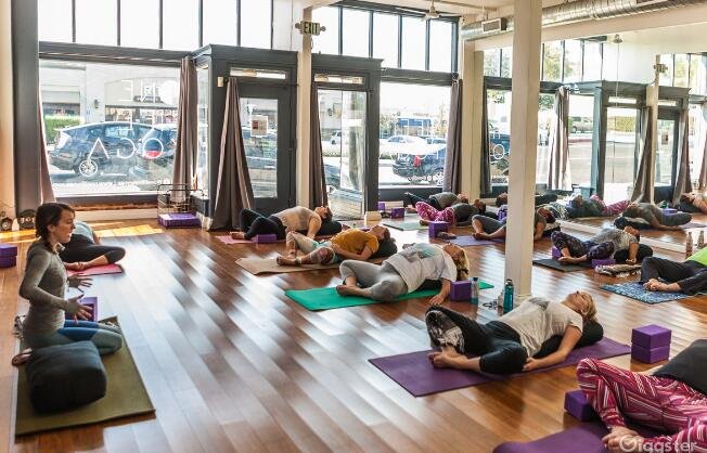 robot vacuum cleaner for yoga studio